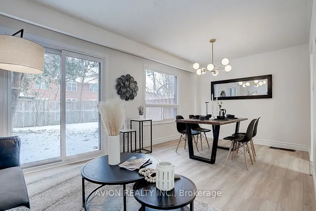 Additional property image - 250 Sprucewood Crt