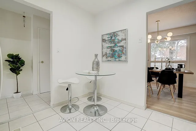 Additional property image - 250 Sprucewood Crt