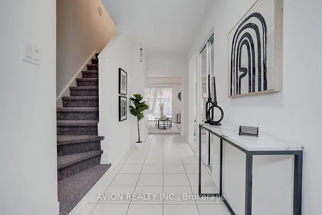 Additional property image - 250 Sprucewood Crt