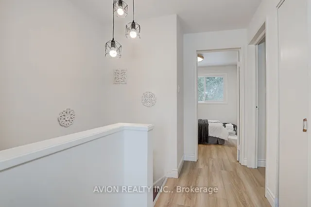 Additional property image - 250 Sprucewood Crt