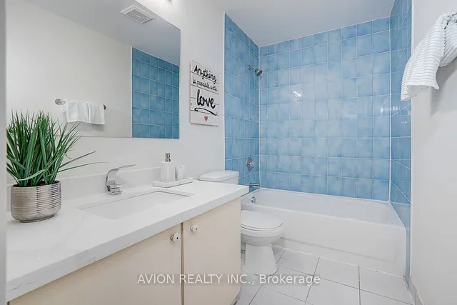 Additional property image - 250 Sprucewood Crt