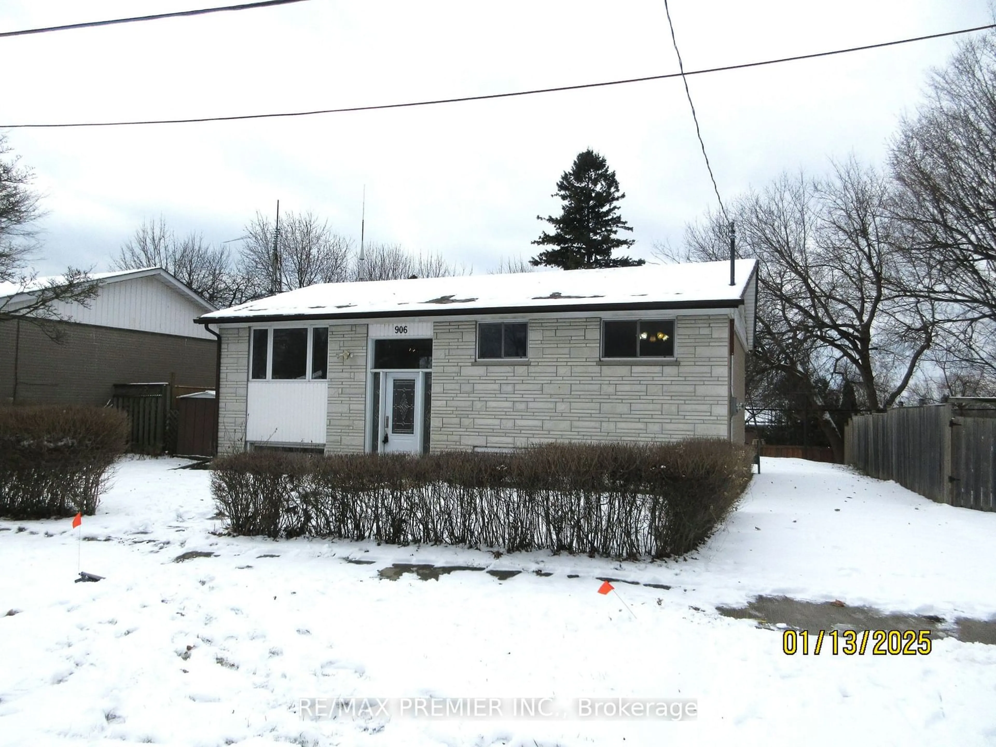 Shed for 906 Bayview Ave, Whitby Ontario L1N 1E1