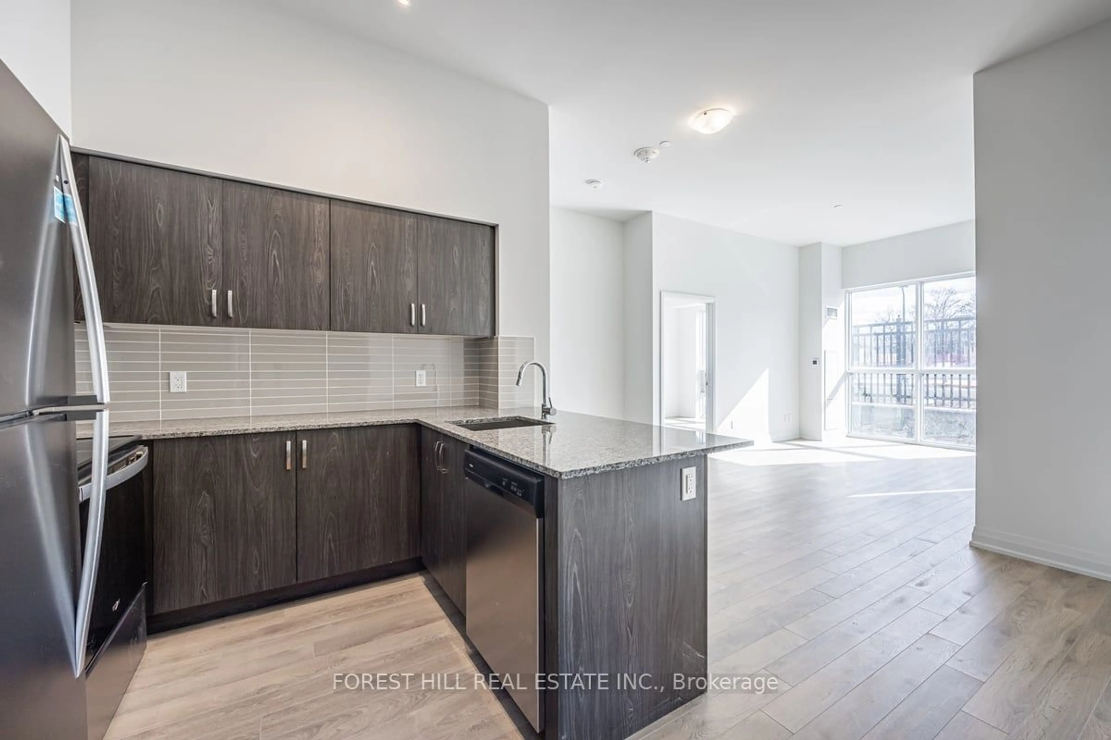 Open concept kitchen, unknown for 10 Meadowglen Pl #105, Toronto Ontario M1G 0A8