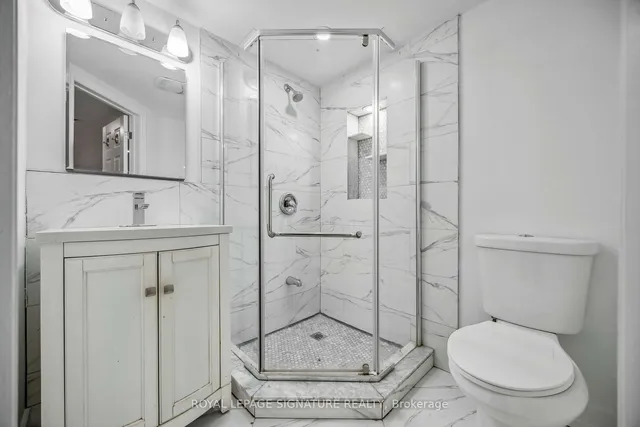 Additional property image - 1318 Dundas St