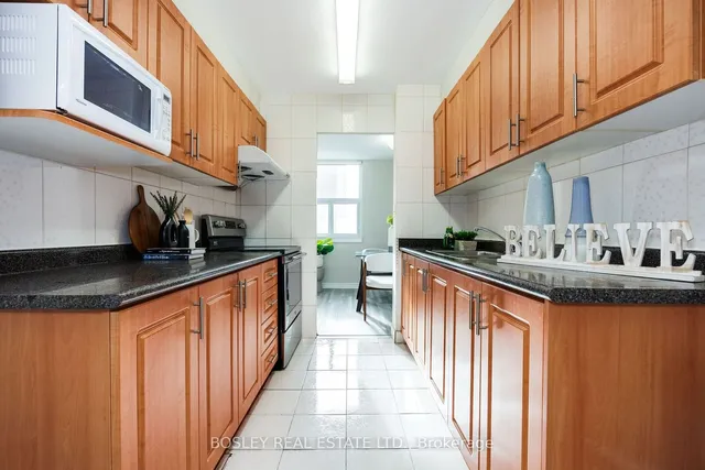 Additional property image - 3 Massey Sq Unit 2403