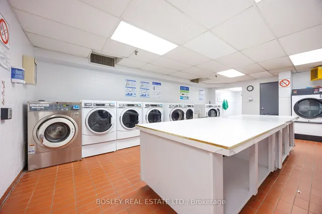 Additional property image - 3 Massey Sq Unit 2403