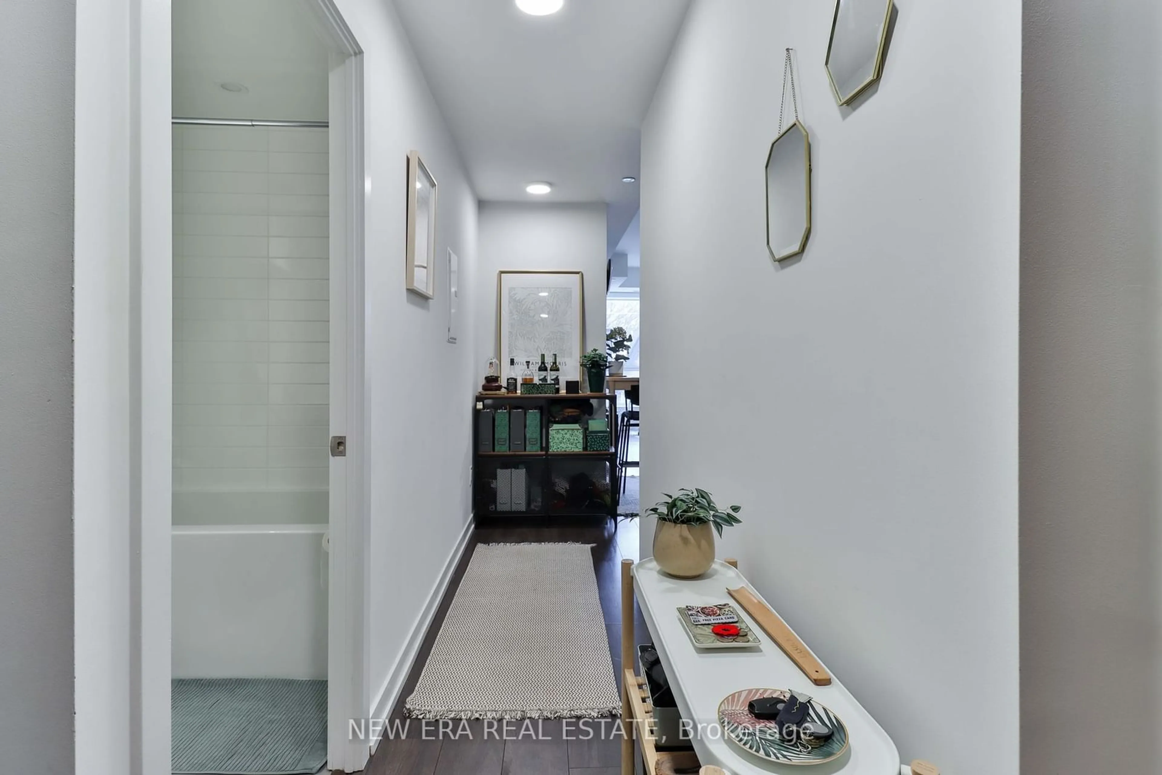 Indoor foyer for 150 Logan Ave, Toronto Ontario M4M 0E4