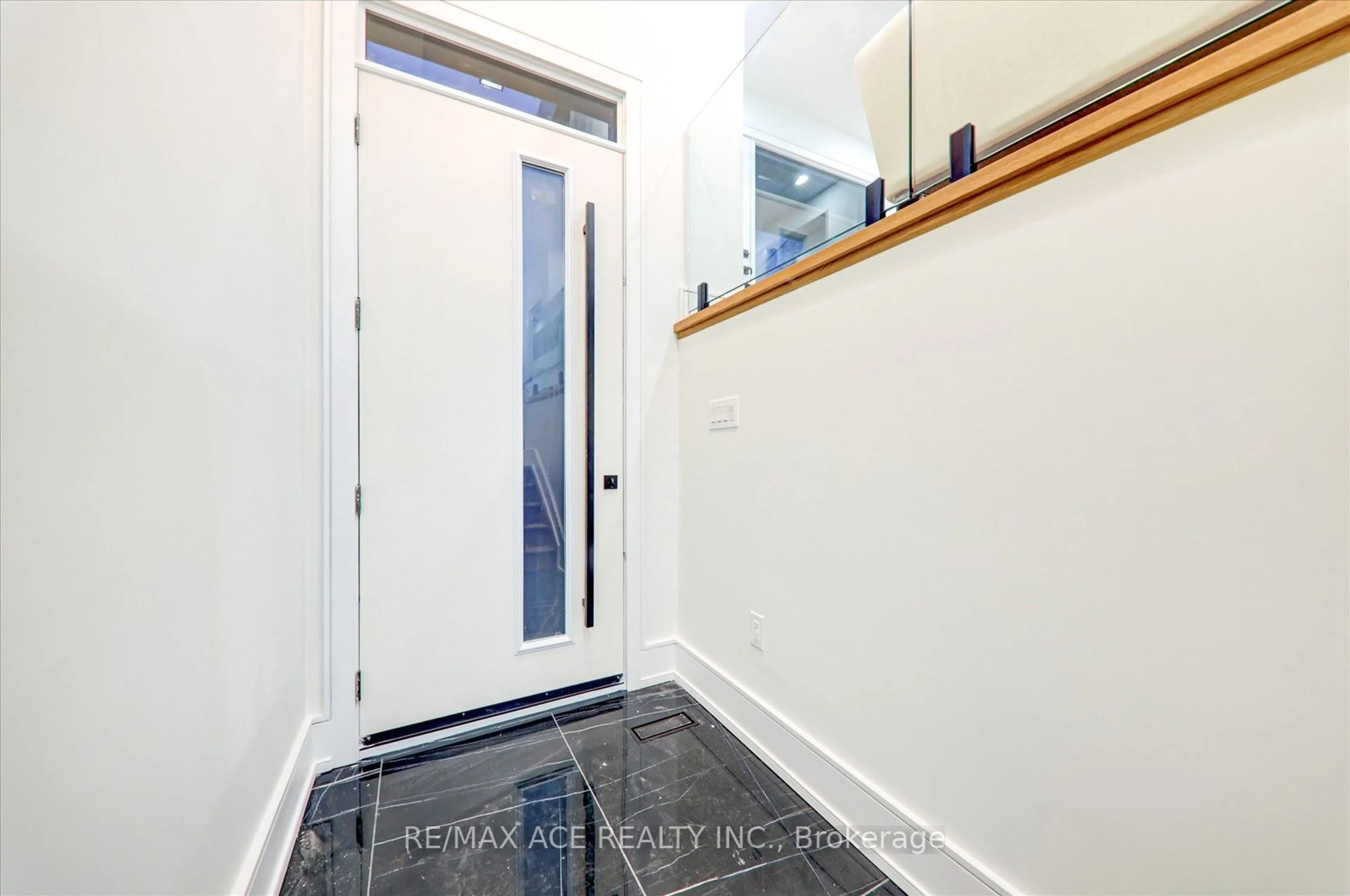 Indoor entryway for 26 August Ave, Toronto Ontario M1L 3M9