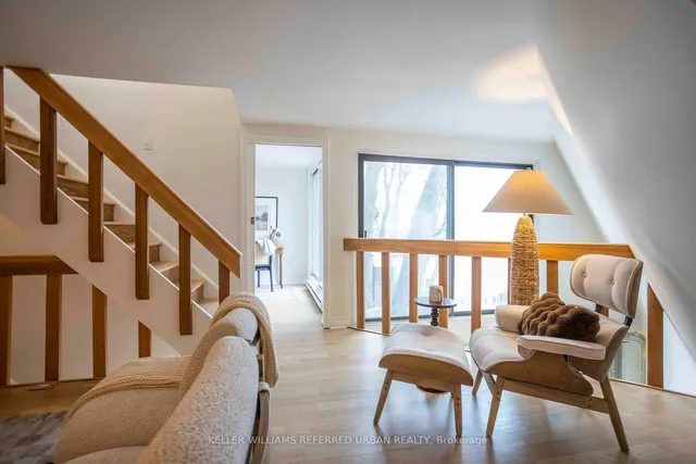 Additional property image - 2366 Queen St Unit 6