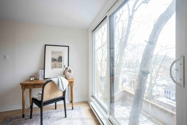 Additional property image - 2366 Queen St Unit 6