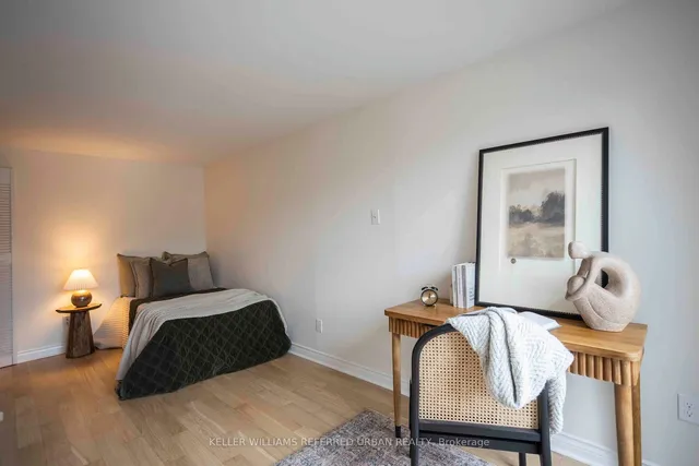 Additional property image - 2366 Queen St Unit 6