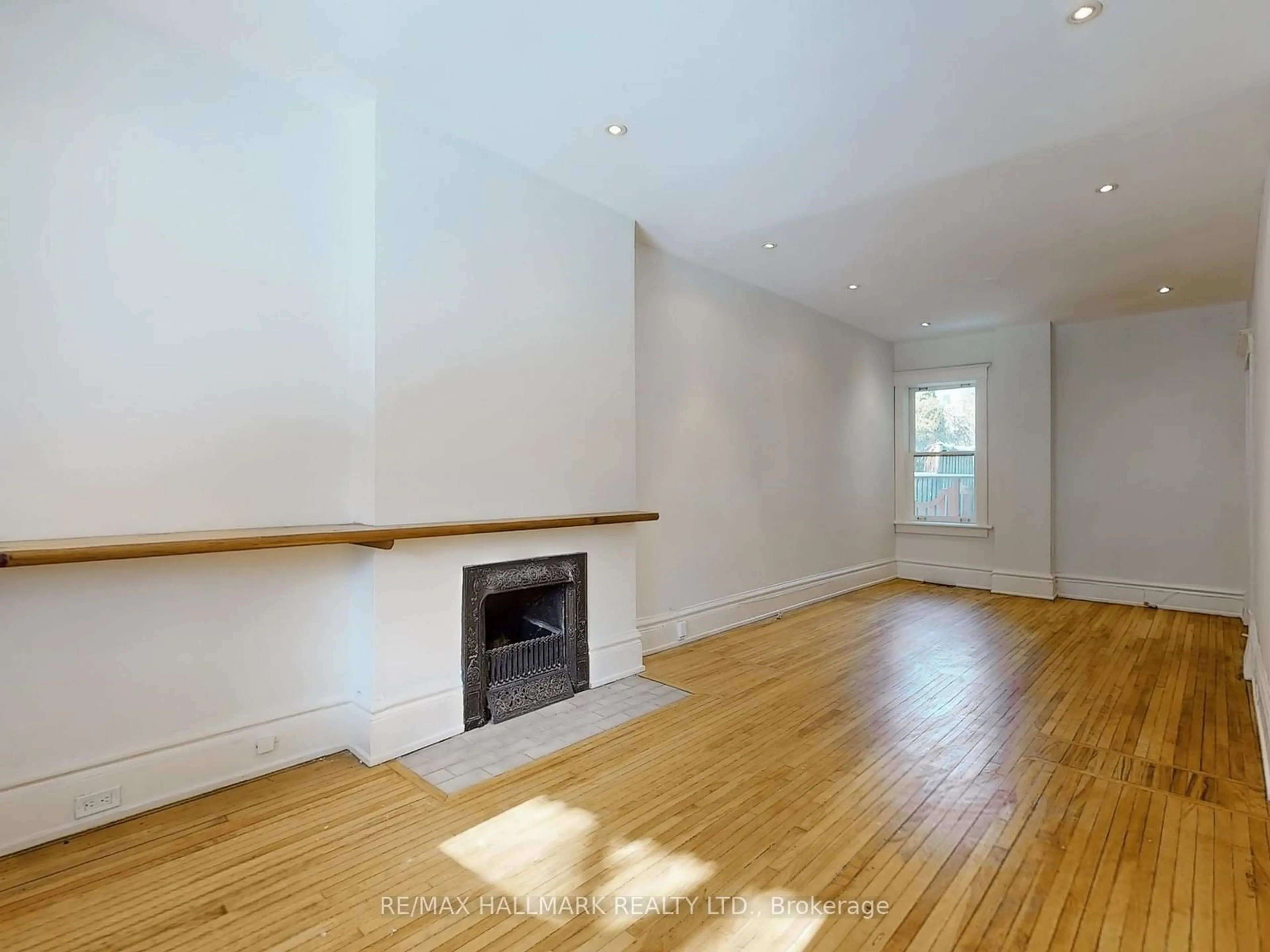 A pic of a room for 86 Langley Ave, Toronto Ontario M4K 1B5