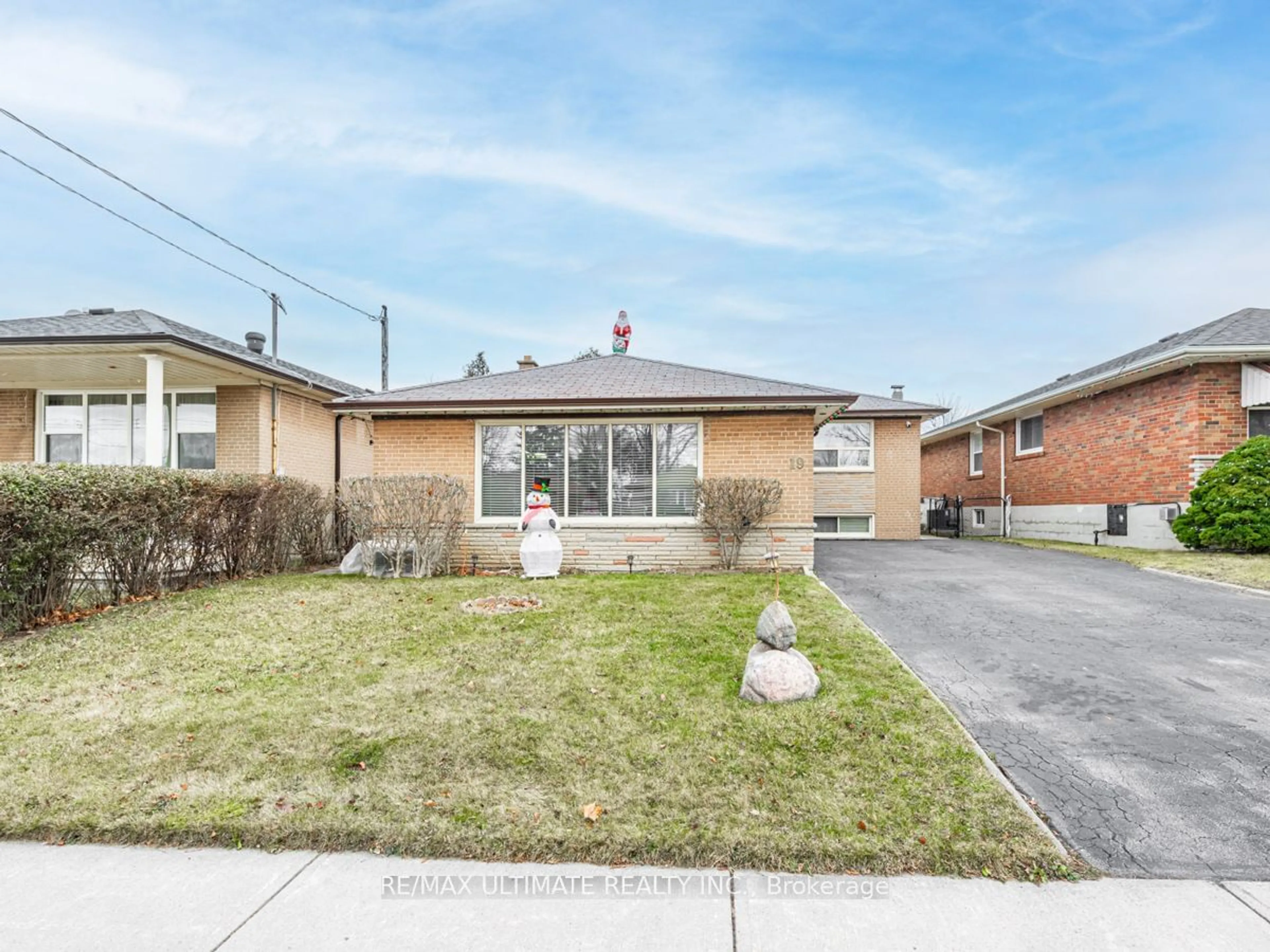 Home with brick exterior material, street for 19 Brantwood Dr, Toronto Ontario M1H 2G5