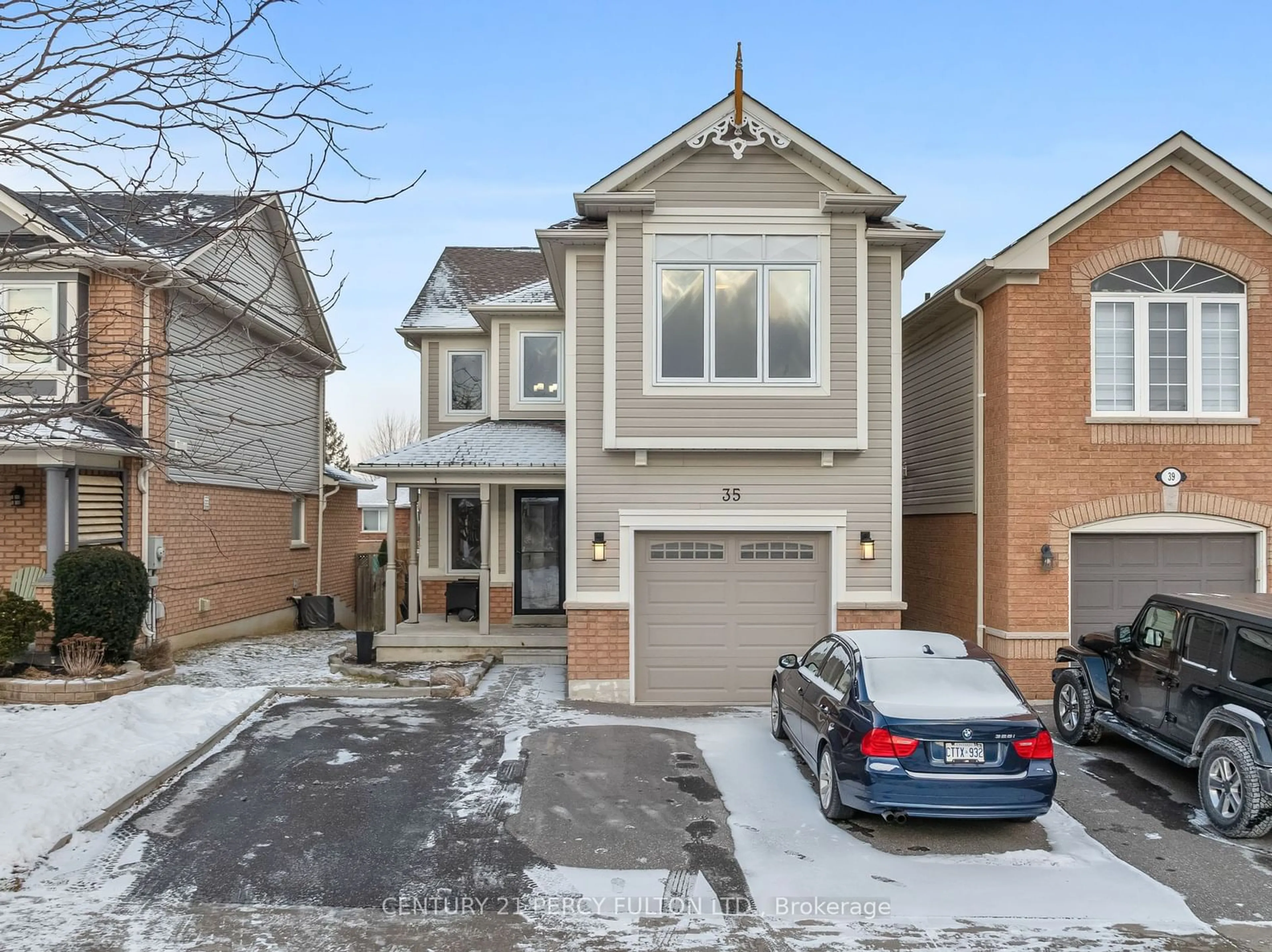 Home with brick exterior material, street for 35 Millburn Dr, Clarington Ontario L1C 5L6