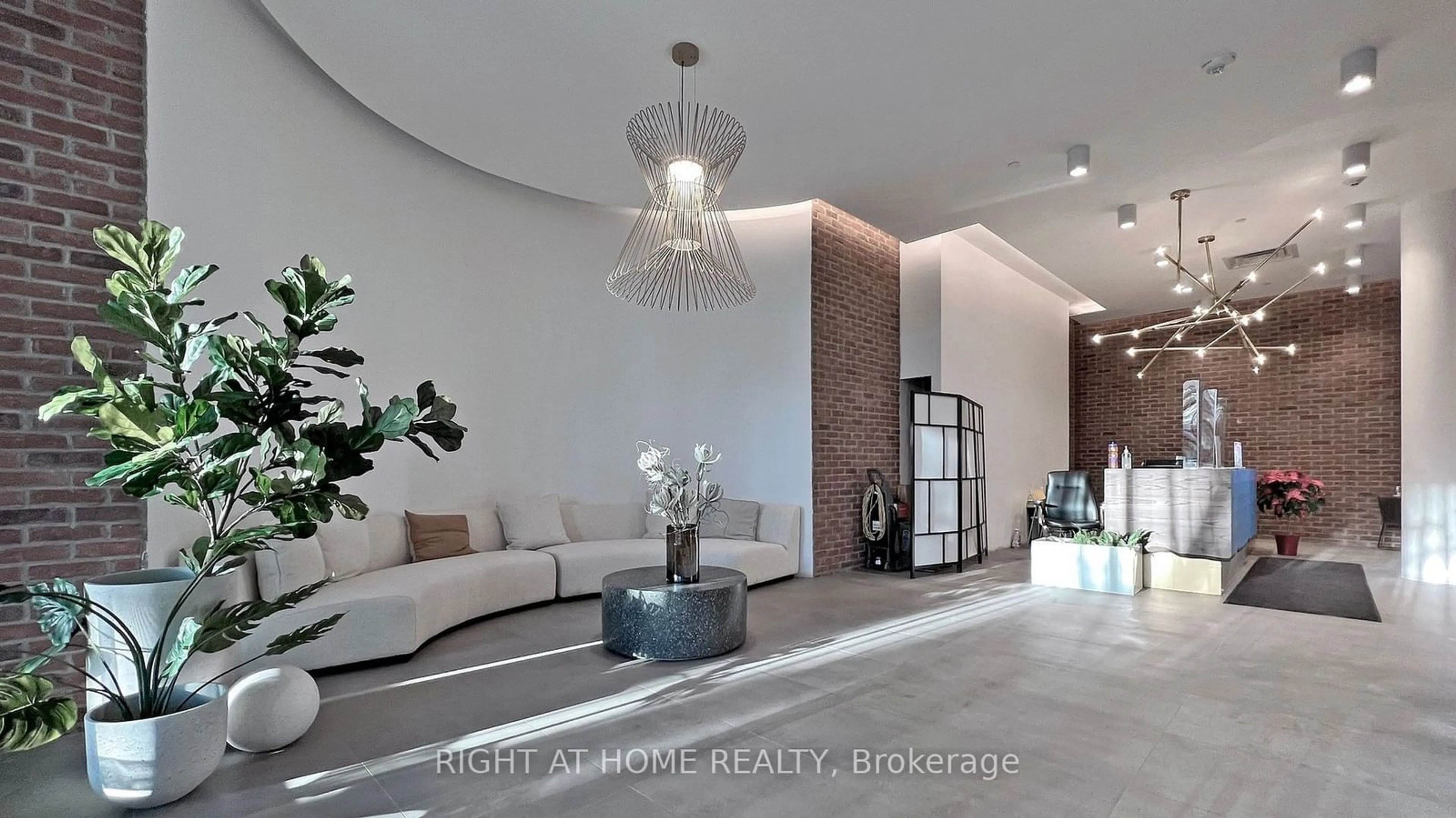 Lobby for 2799 Kingston Rd #306, Toronto Ontario M1M 0E3