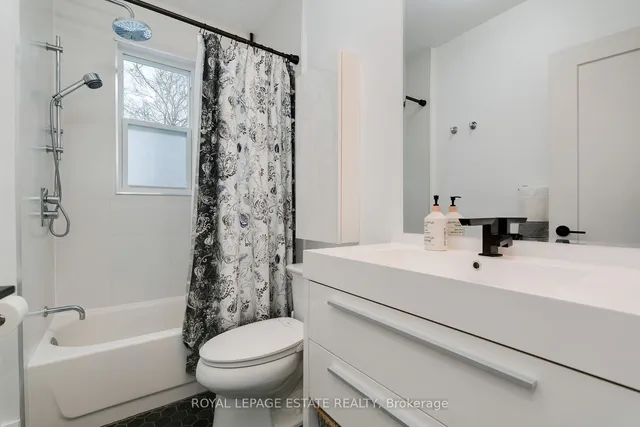 Additional property image - 625 Milverton Blvd