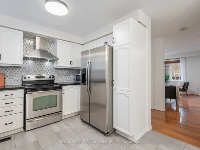 Additional property image - 6400 Lawrence Ave