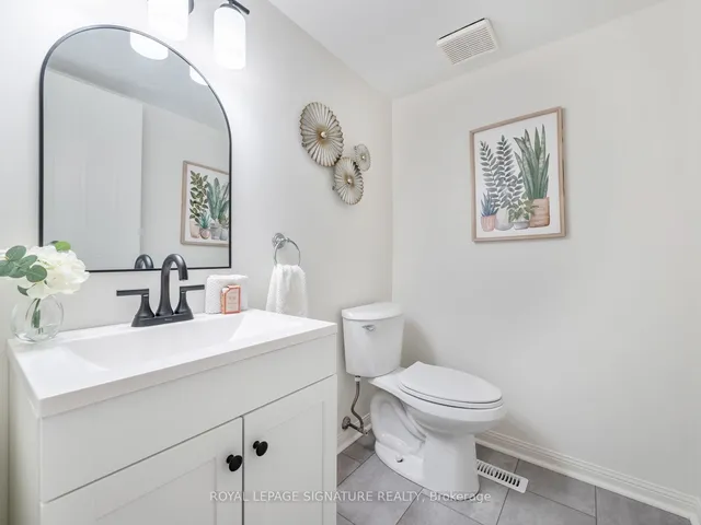 Additional property image - 6400 Lawrence Ave