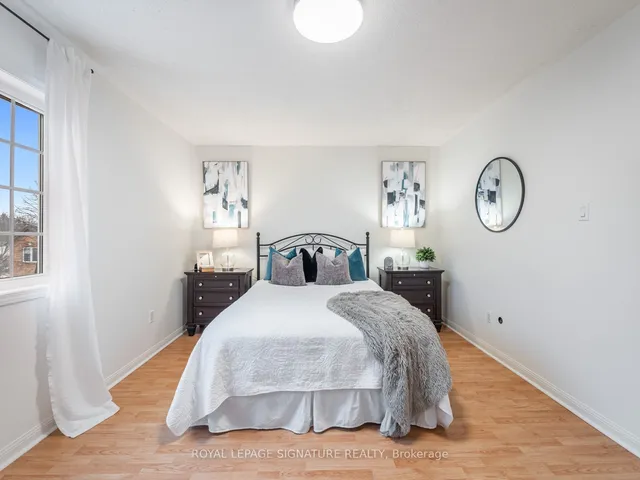 Additional property image - 6400 Lawrence Ave