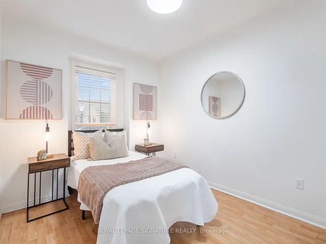 Additional property image - 6400 Lawrence Ave