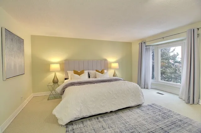 Additional property image - 26 Canmore Blvd