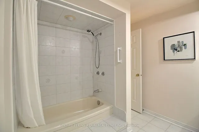 Additional property image - 26 Canmore Blvd