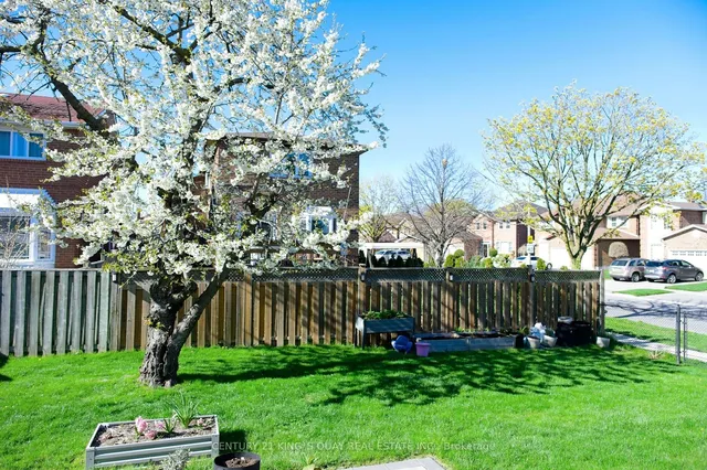 Additional property image - 26 Canmore Blvd