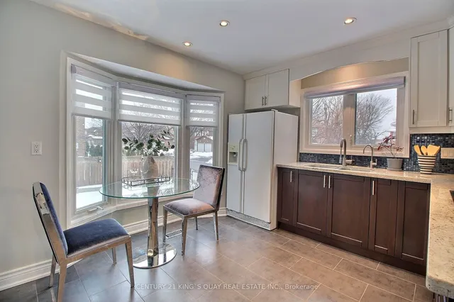 Additional property image - 26 Canmore Blvd