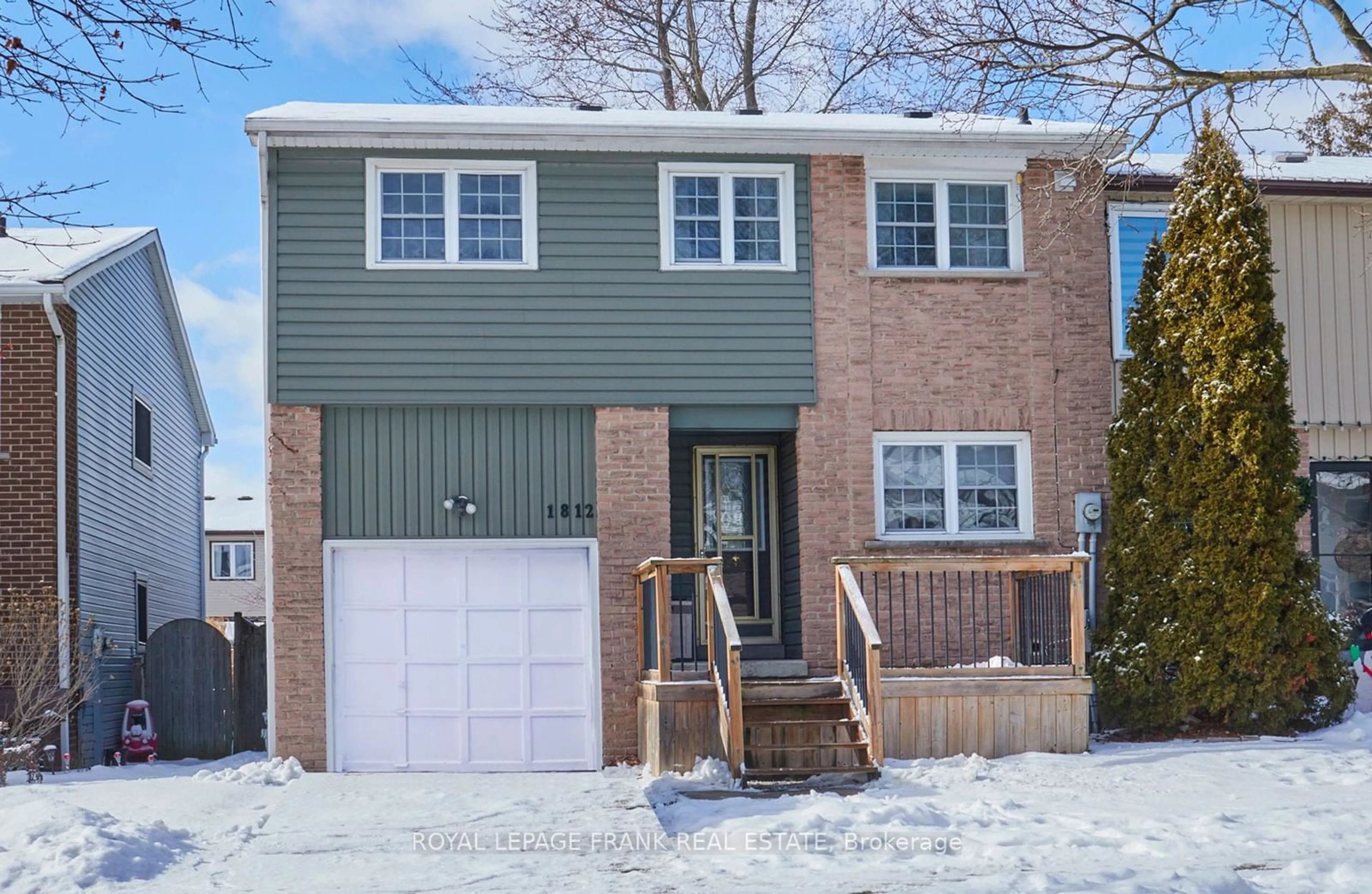 Home with brick exterior material, street for 1812 Listowell Cres, Pickering Ontario L1V 2Y3