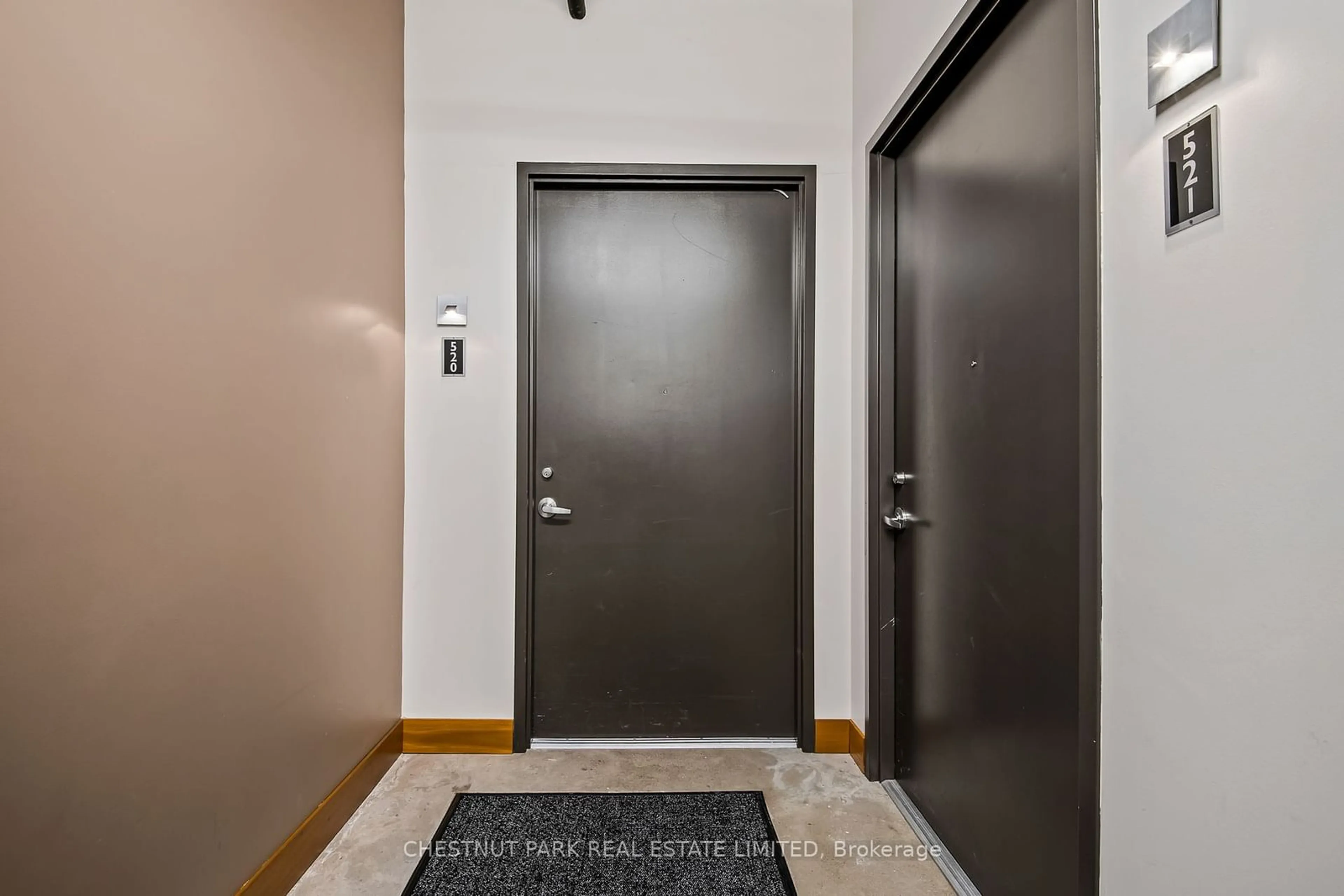 Indoor foyer for 68 Broadview Ave #520, Toronto Ontario M4M 2E6