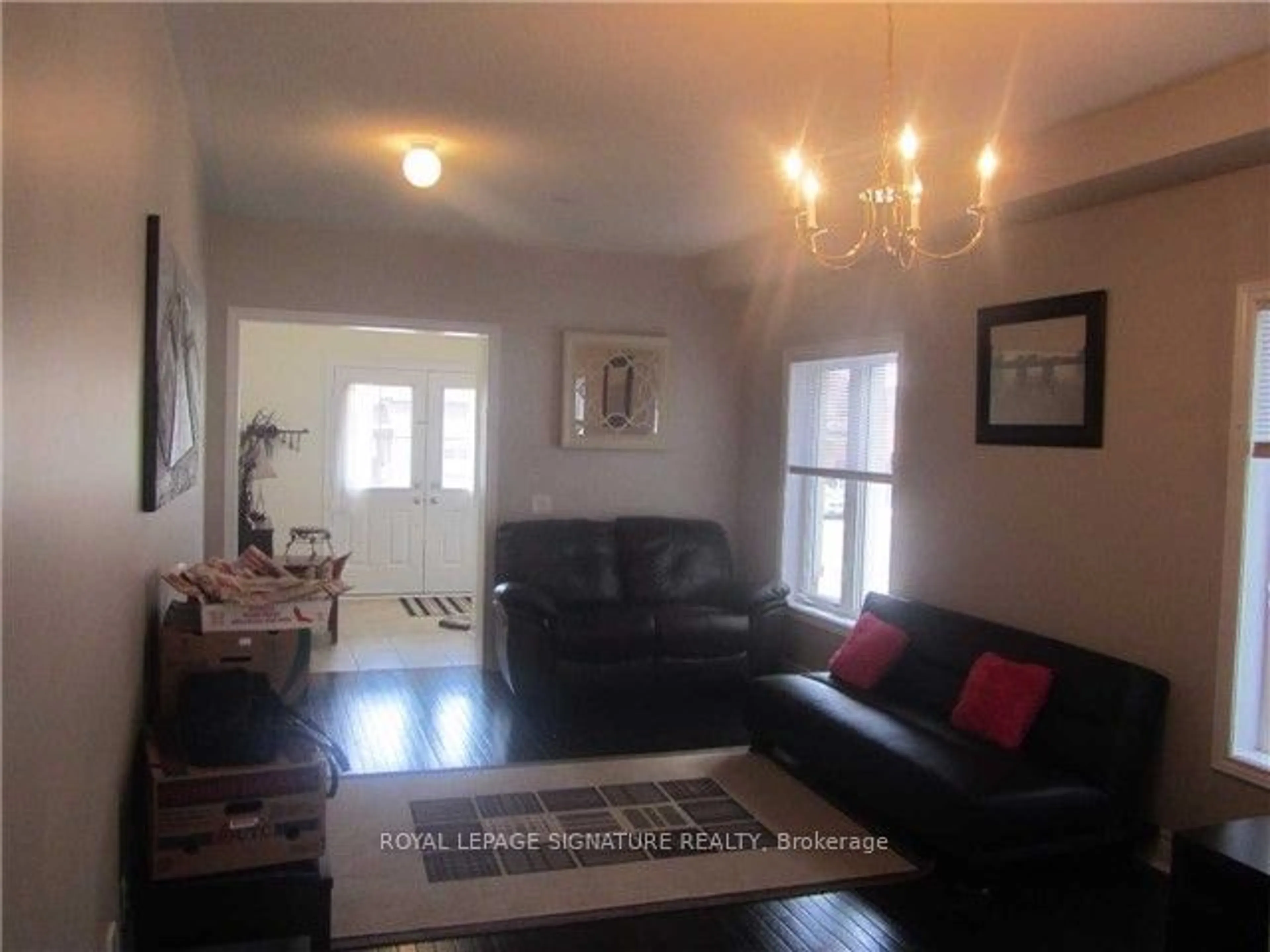 Living room with furniture, unknown for 14 Dewell Cres, Clarington Ontario L1E 0B7