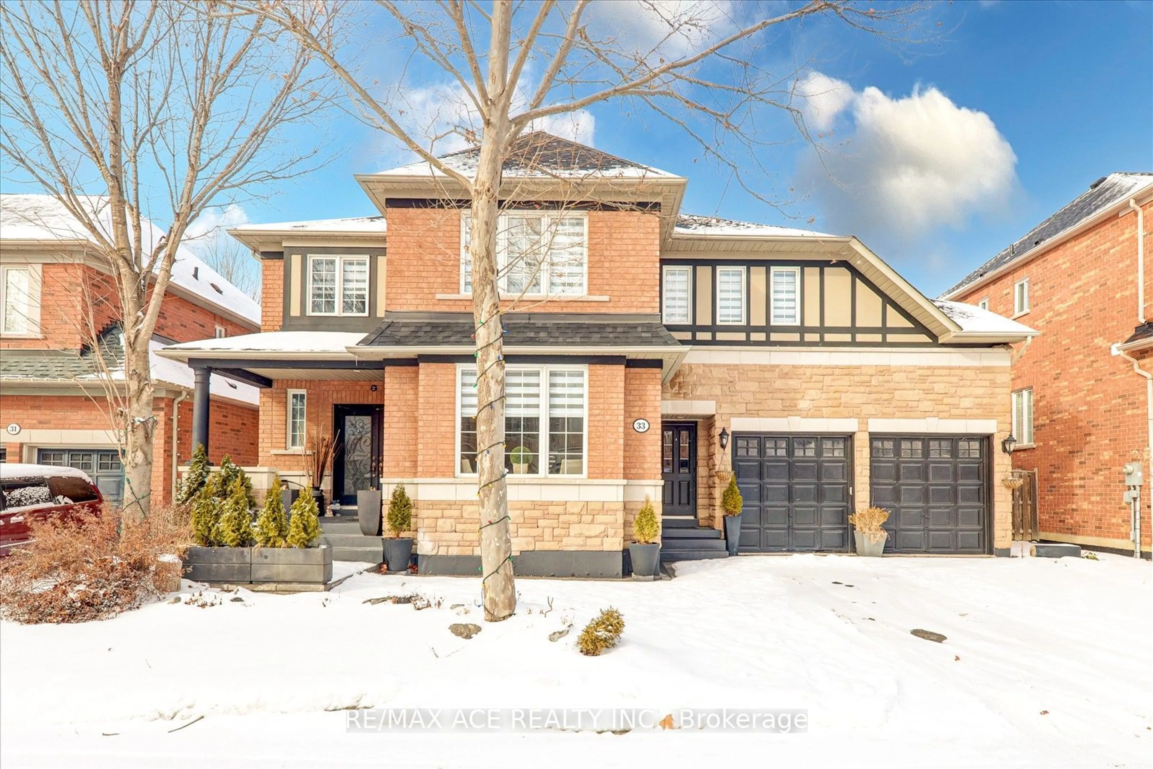 Home with brick exterior material, street for 33 Weston Cres, Ajax Ontario L1T 0C8