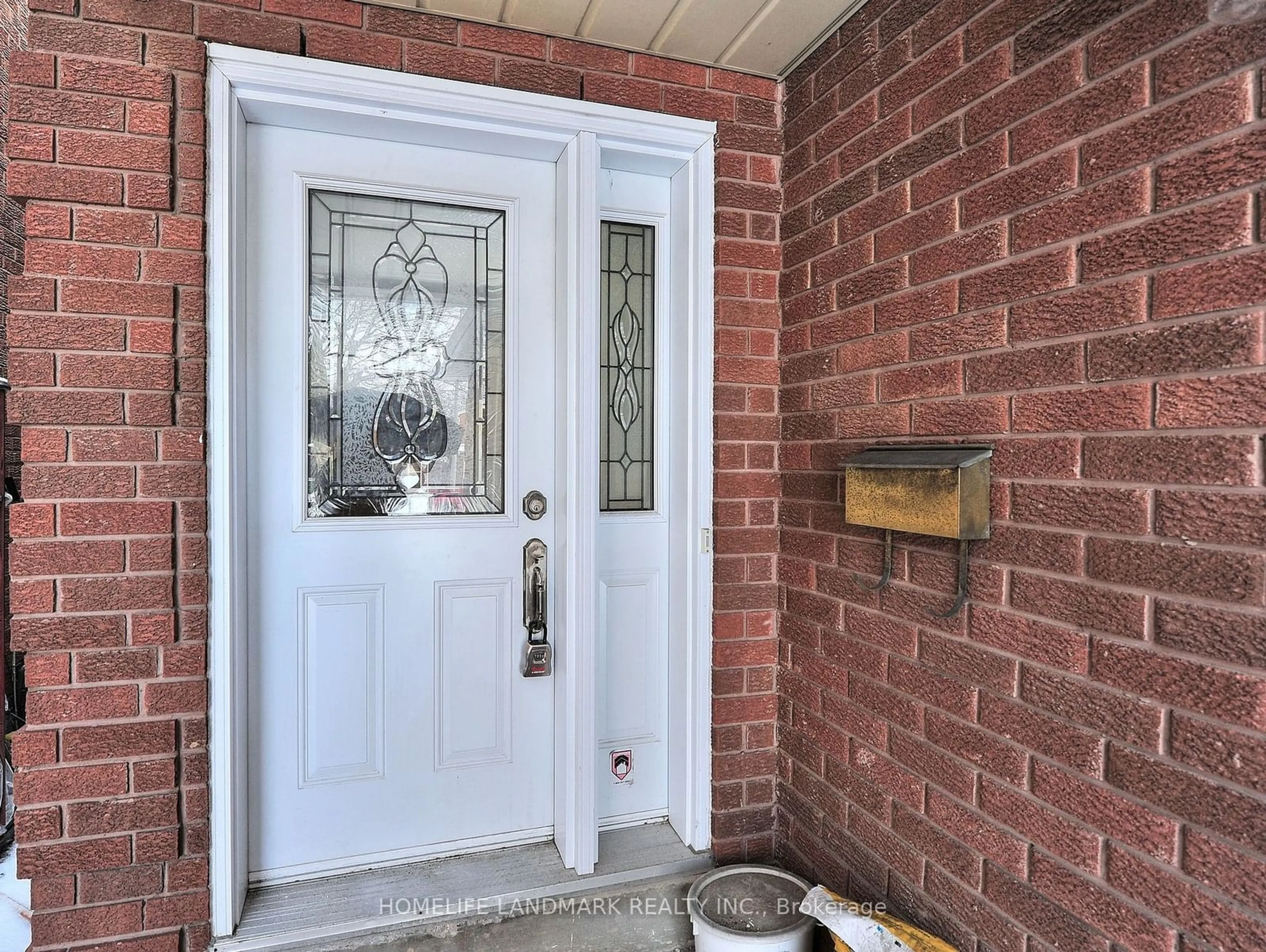 Indoor entryway for 64 Danjohn Cres, Toronto Ontario M1V 3N4