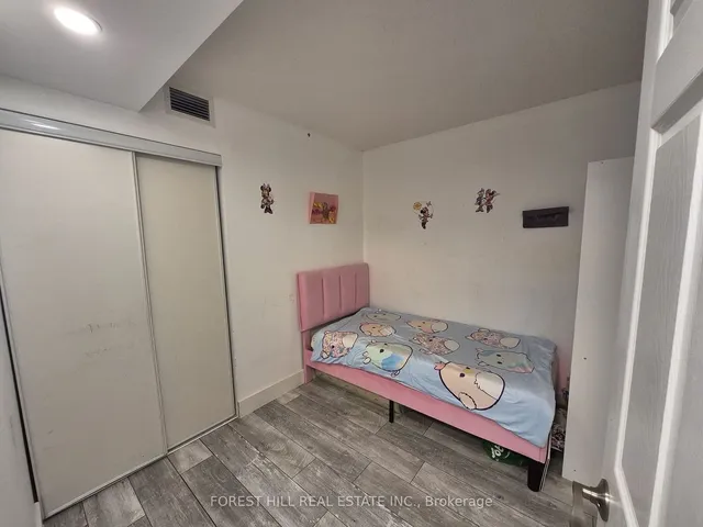 Additional property image - 1 Lee Centre Dr Unit 1008
