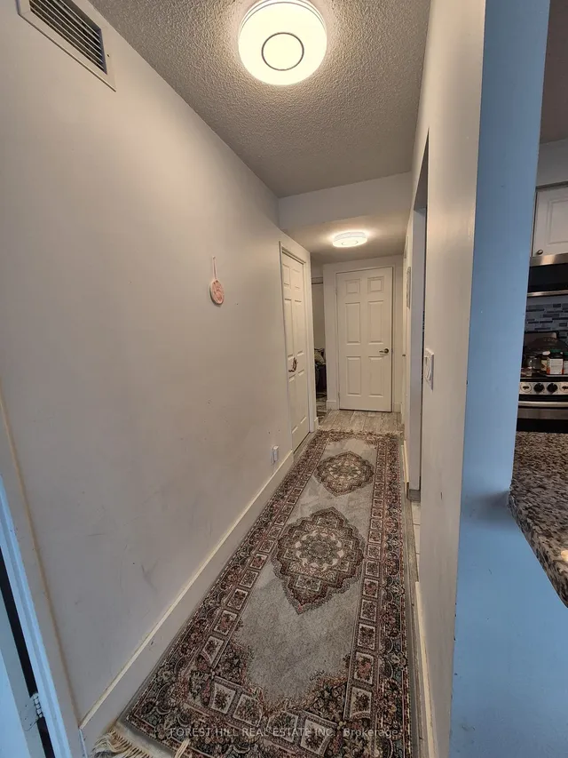 Additional property image - 1 Lee Centre Dr Unit 1008