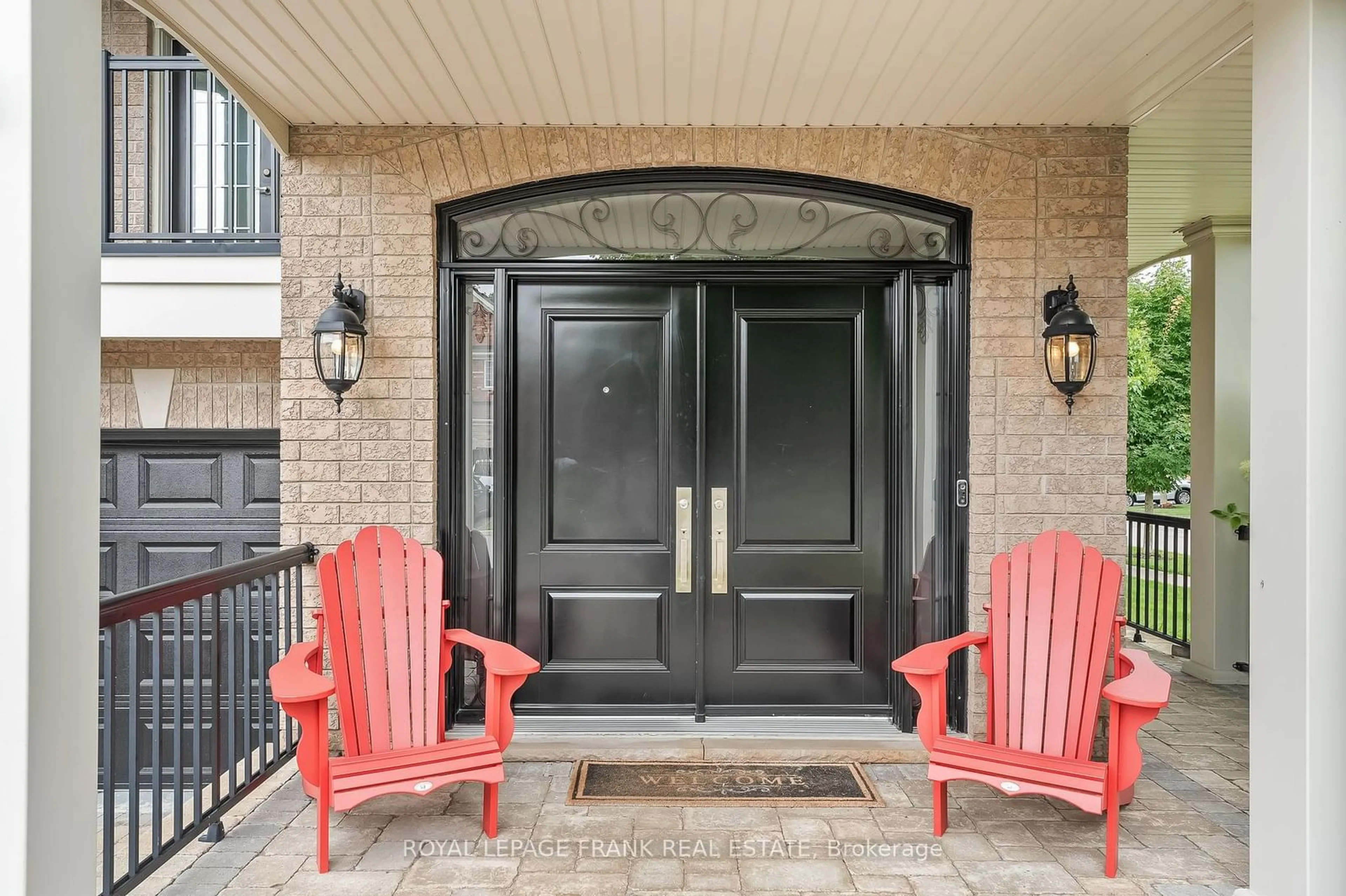 Indoor entryway for 63 Florence Dr, Whitby Ontario L1R 0K3