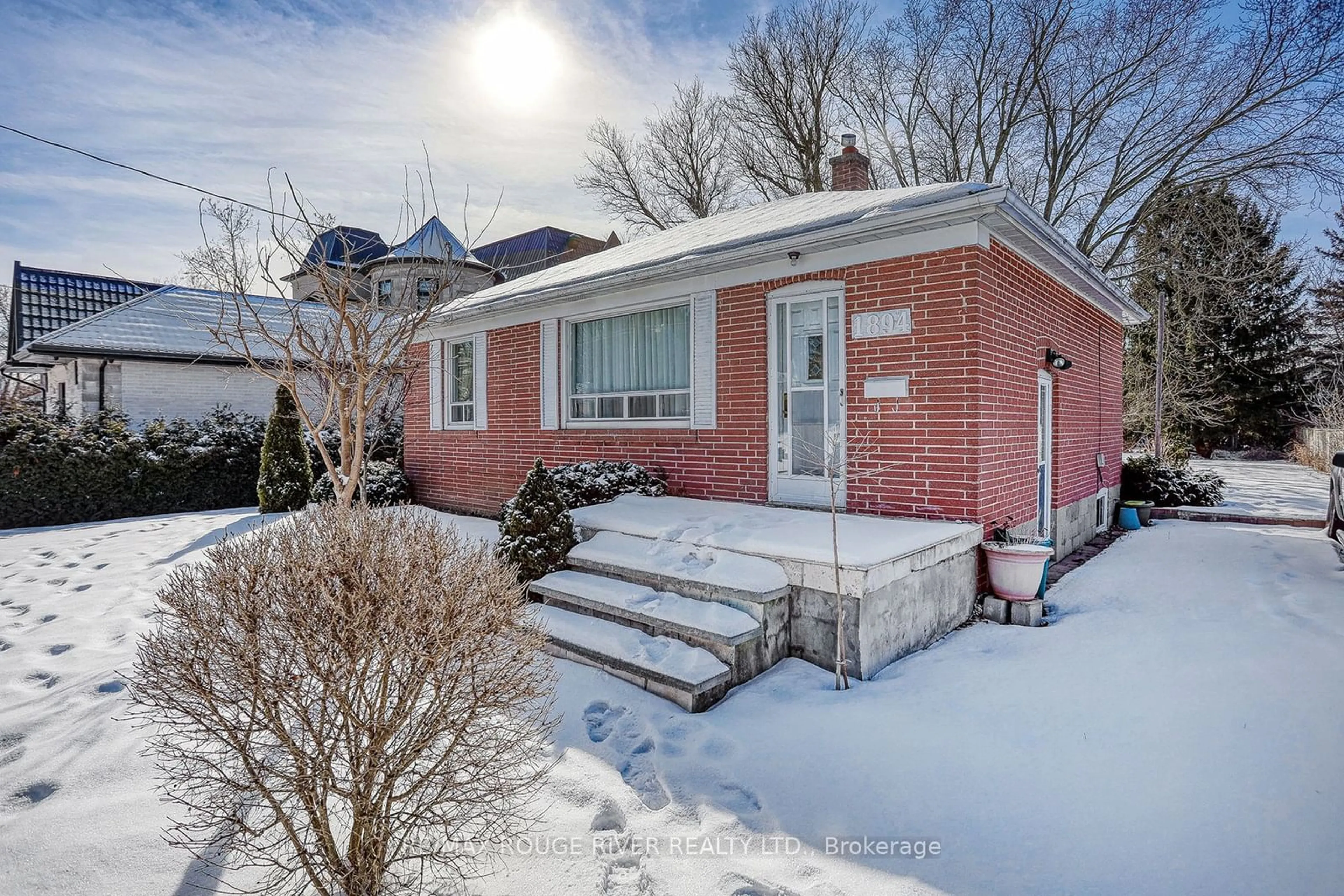 Home with brick exterior material, street for 1894 Glendale Dr, Pickering Ontario L1V 1V7