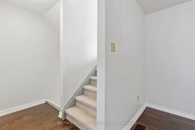 Additional property image - 44 Chester Le Blvd Unit 6