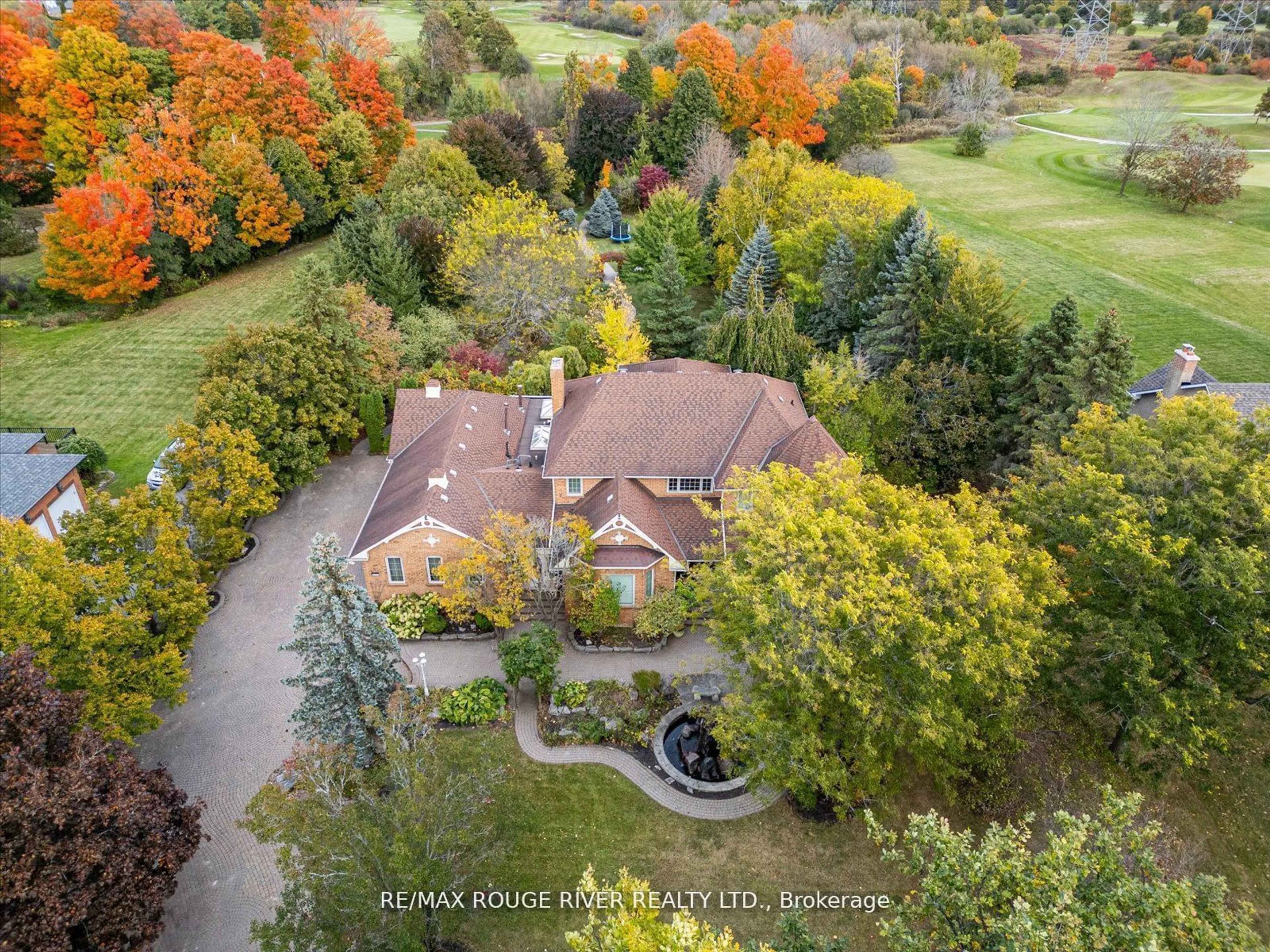 A pic from outside/outdoor area/front of a property/back of a property/a pic from drone, unknown for 2317 Salem Rd, Ajax Ontario L1S 4S7