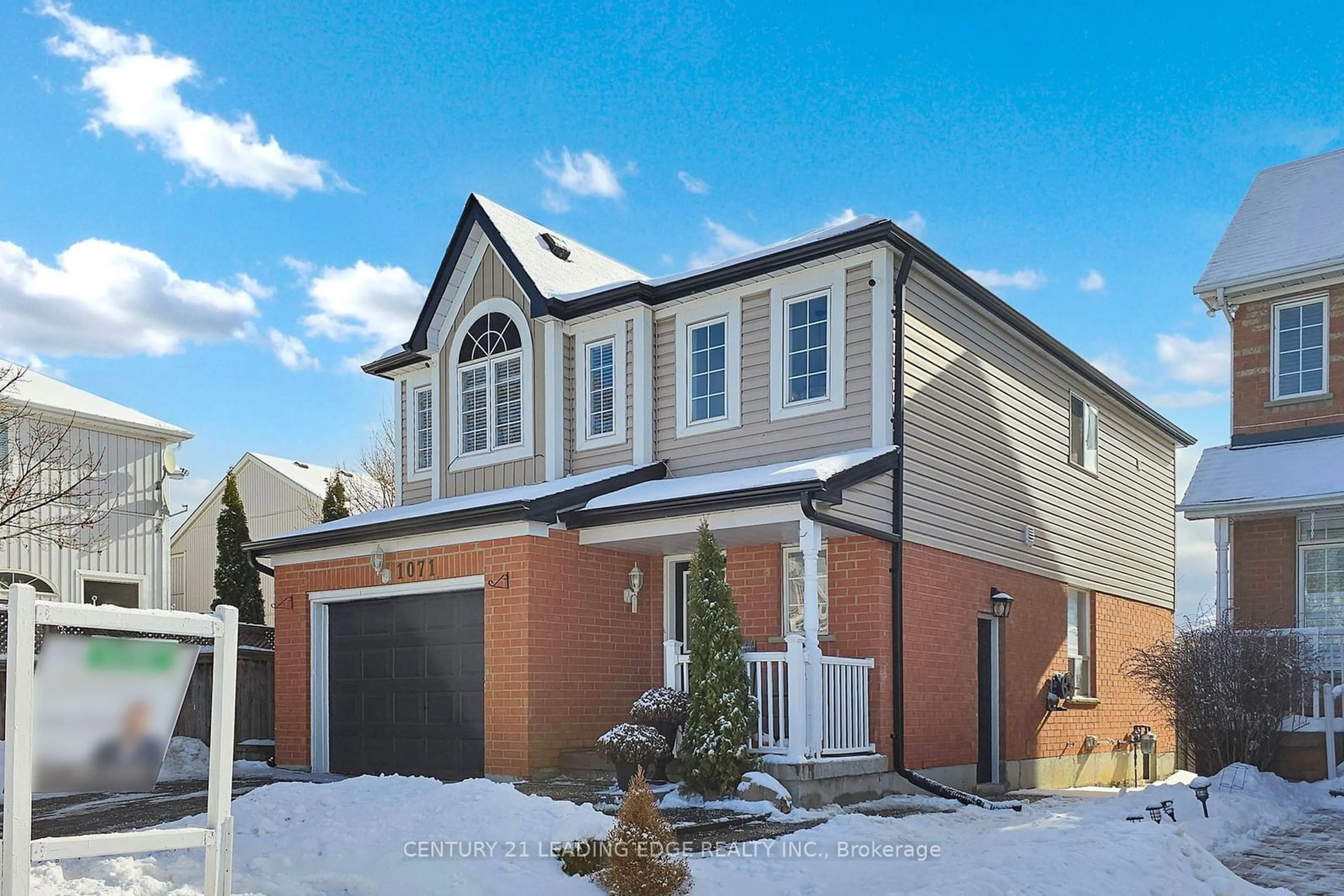 Home with brick exterior material, street for 1071 Summitview Cres, Oshawa Ontario L1K 2K4