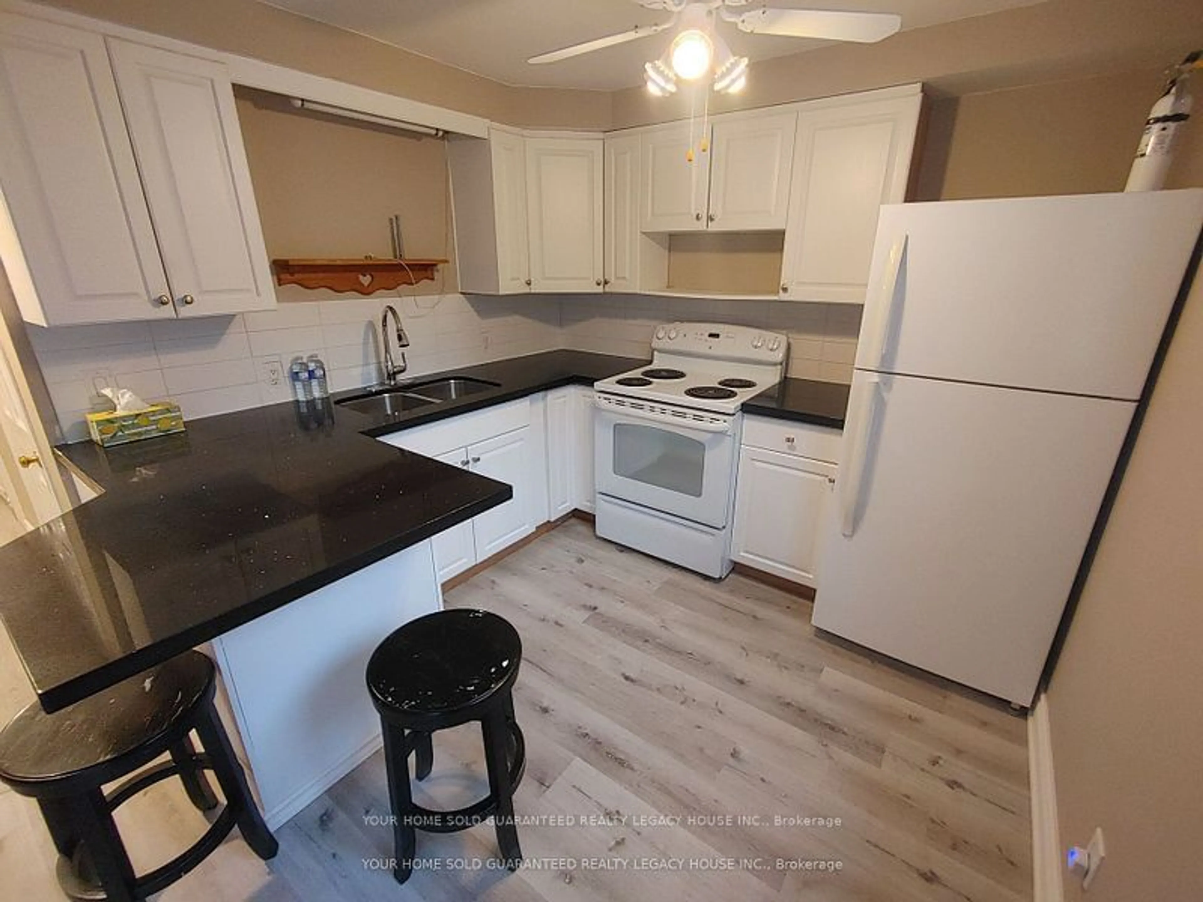 Standard kitchen, unknown for 1455 Nash Rd, Clarington Ontario L1E 1S9