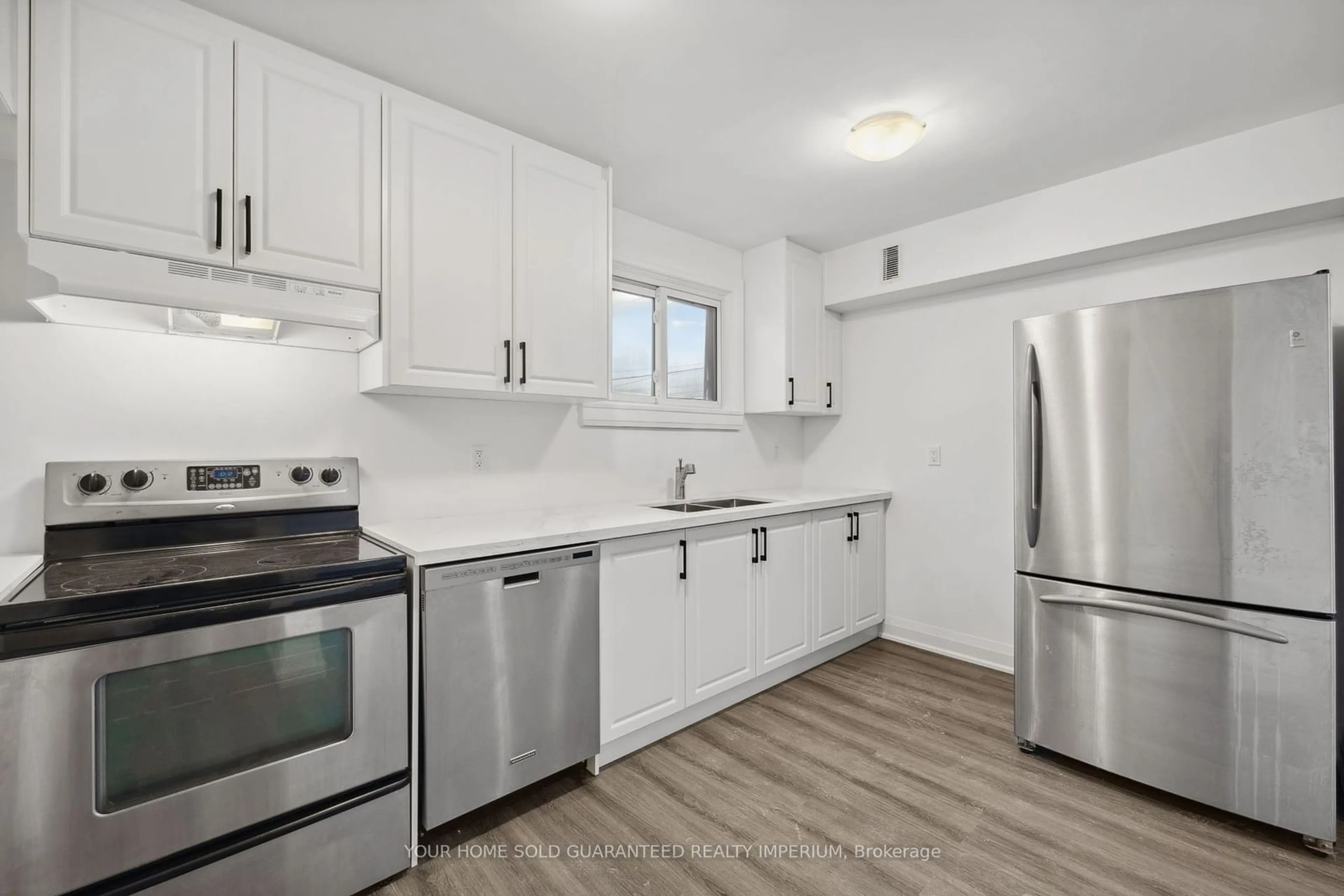 Standard kitchen, unknown for 84 Taunton Rd, Oshawa Ontario L1G 3T2