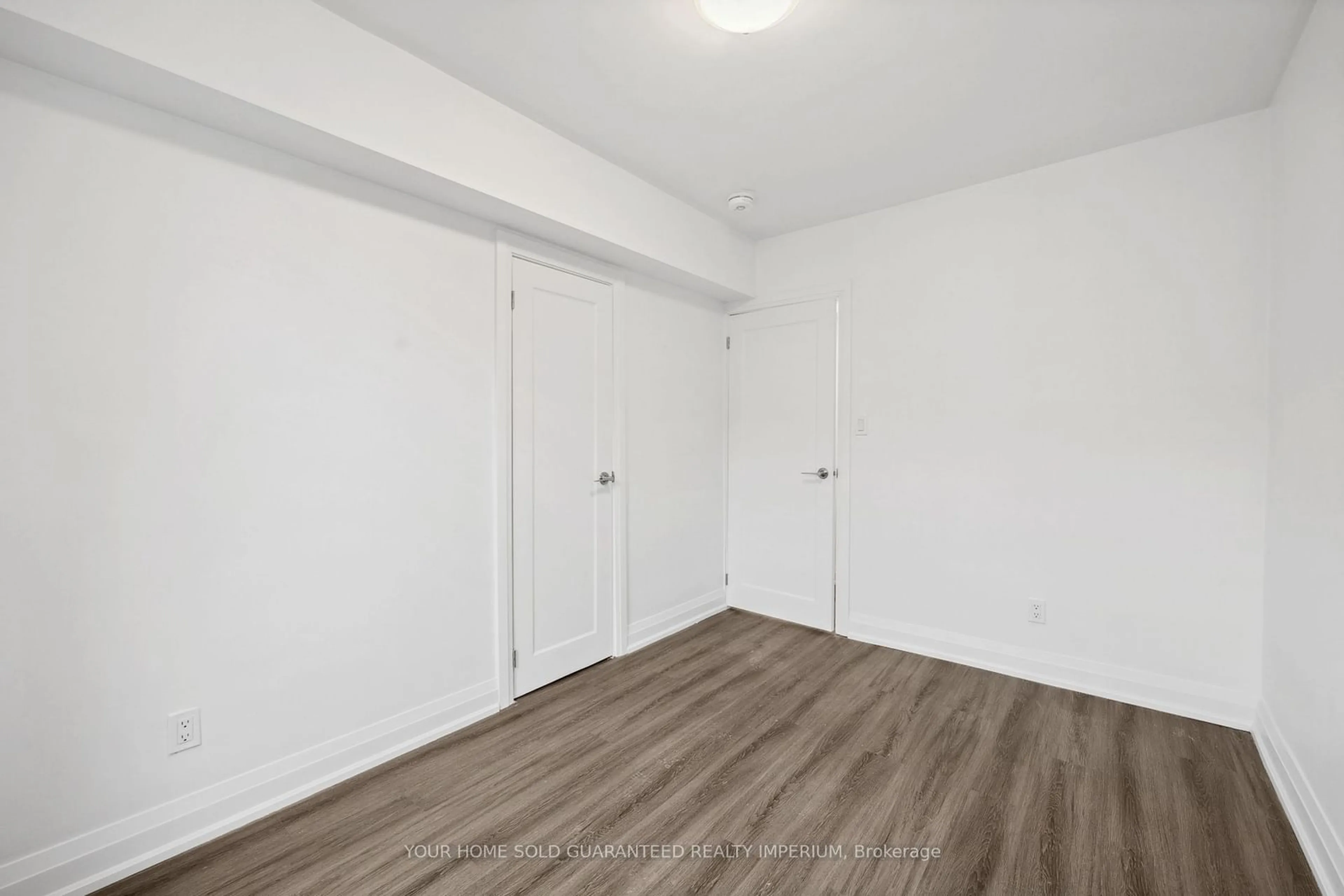 A pic of a room for 84 Taunton Rd, Oshawa Ontario L1G 3T2