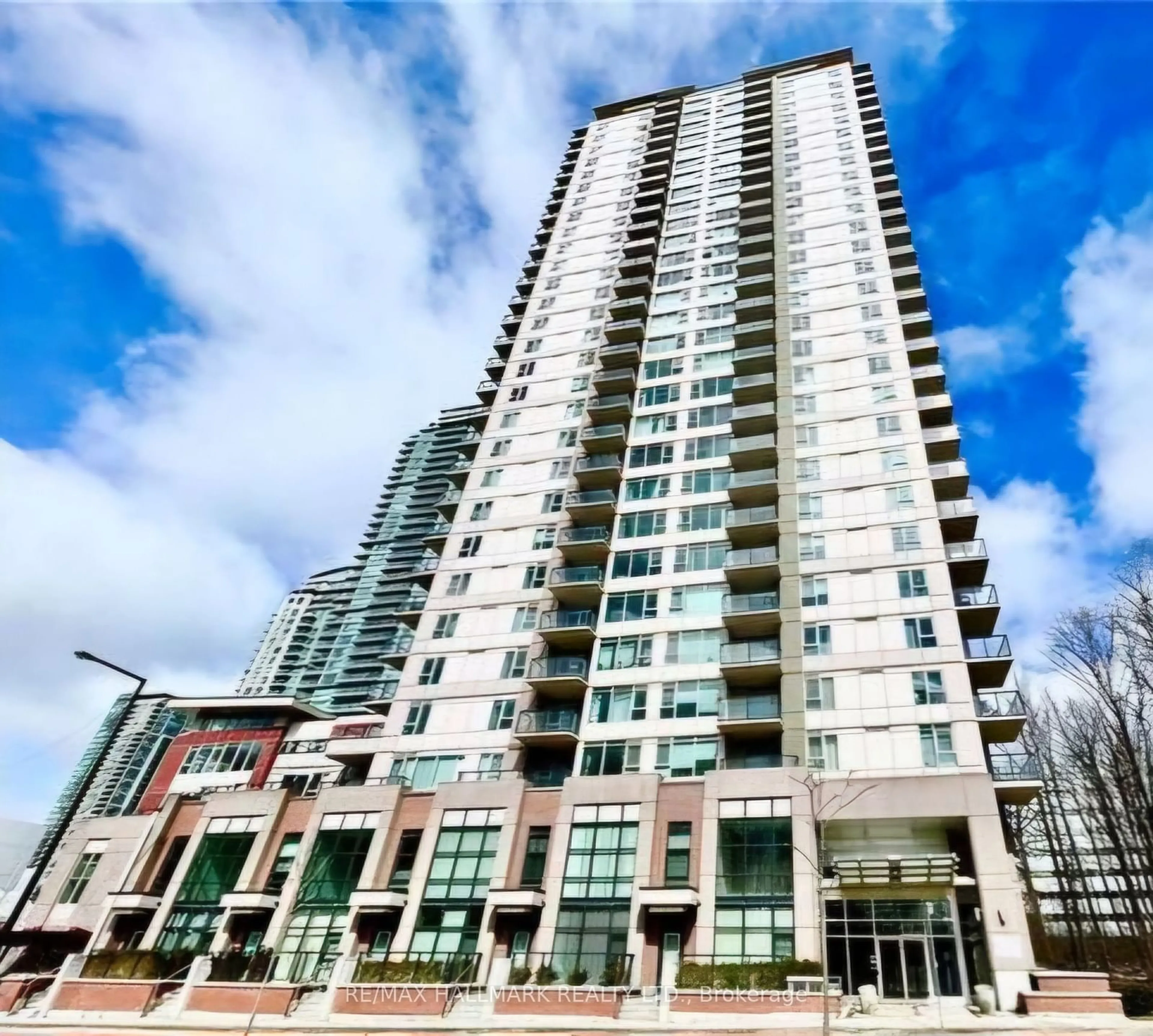 Indoor foyer for 25 Town Centre Crt #2010, Toronto Ontario M1P 0B4