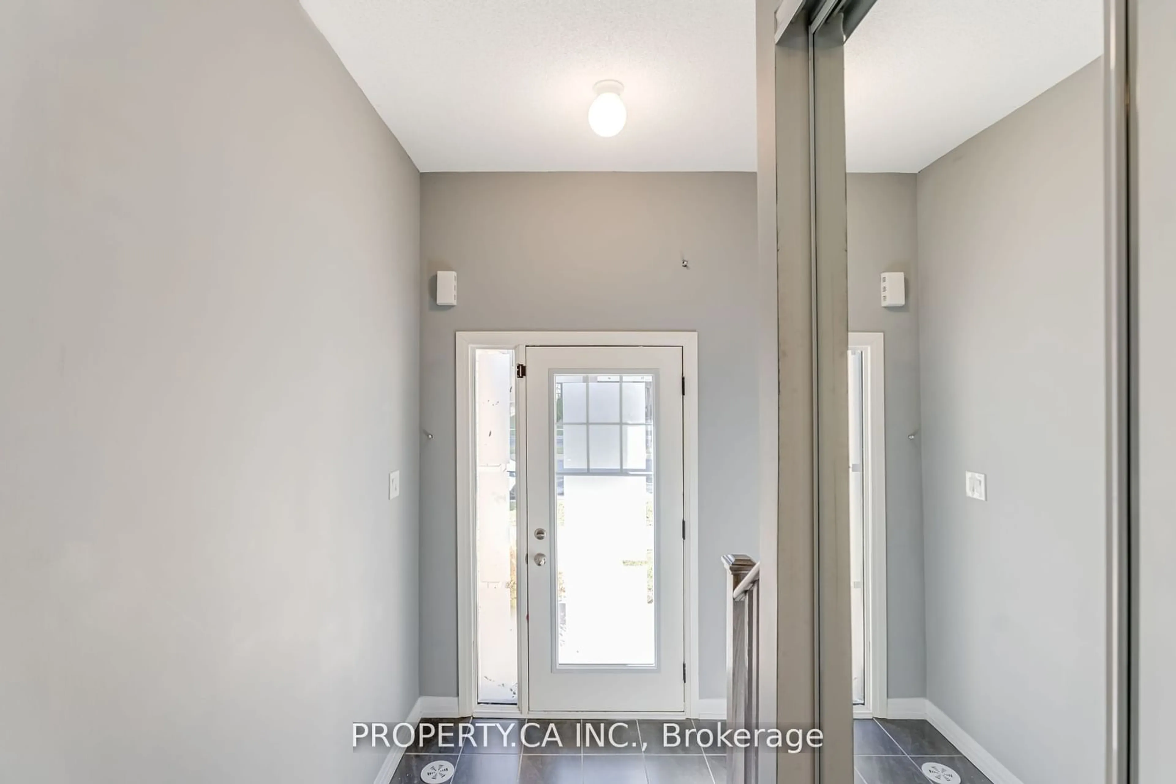 Indoor entryway for 24 Clarington Blvd, Clarington Ontario L1C 3K7