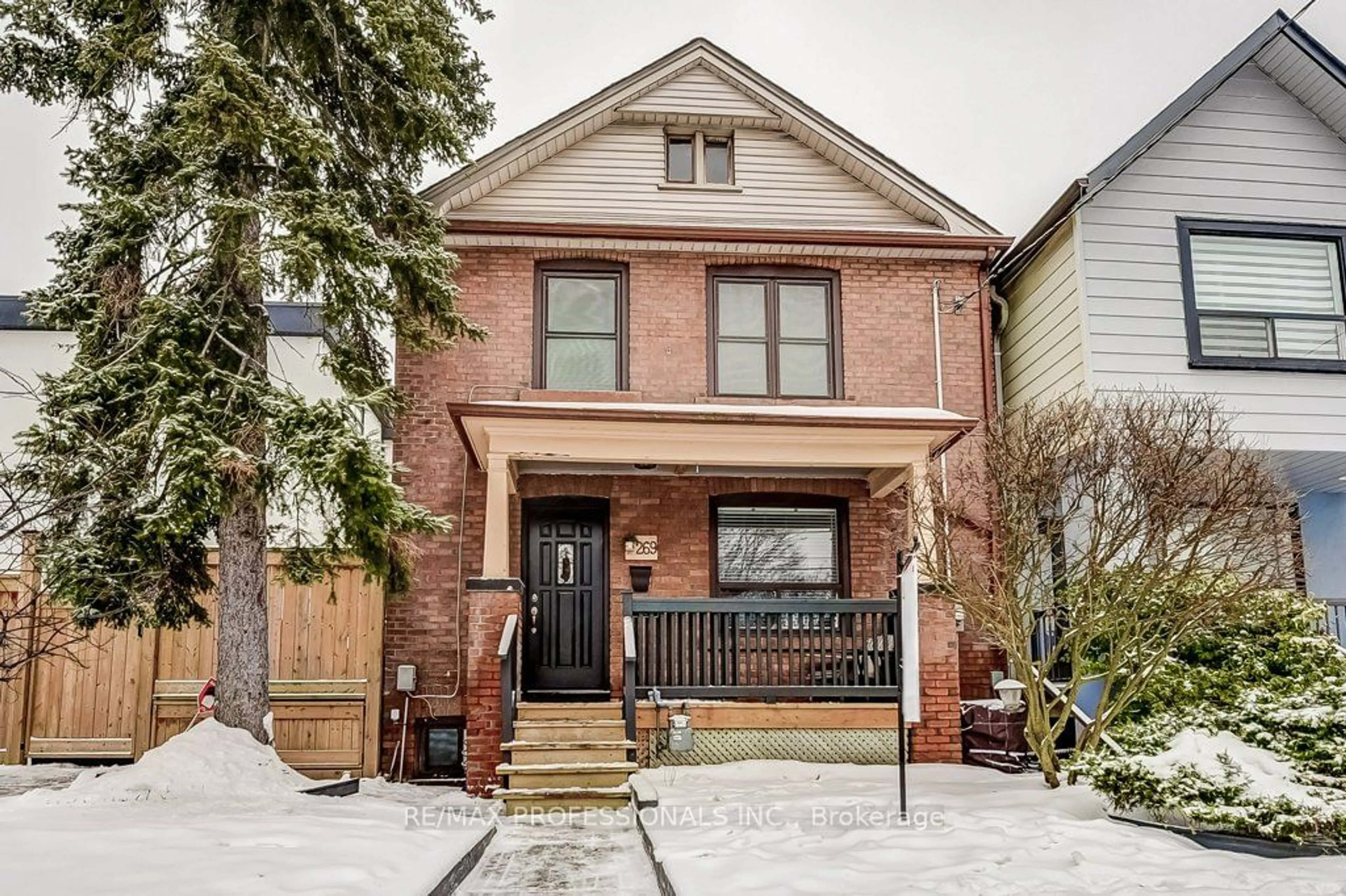 Home with brick exterior material, street for 269 Lumsden Ave, Toronto Ontario M4C 2K7