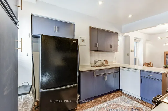 Additional property image - 269 Lumsden Ave