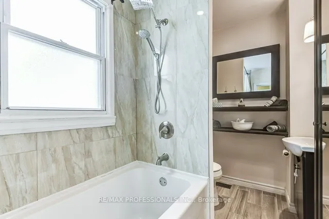 Additional property image - 269 Lumsden Ave
