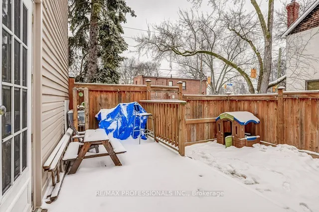 Additional property image - 269 Lumsden Ave