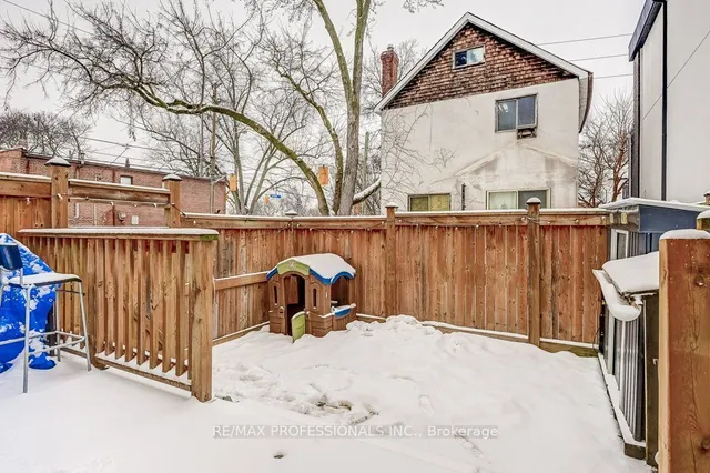 Additional property image - 269 Lumsden Ave
